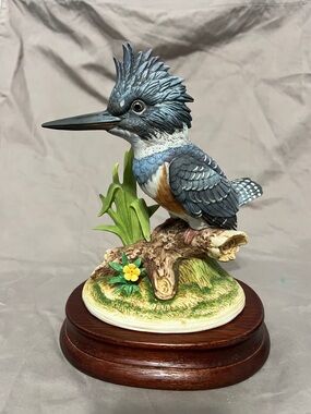 Rare Kingfisher figurine by Andrea by Sadek.